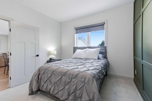 3-5324 49 Avenue, Lacombe, AB - Indoor Photo Showing Bedroom