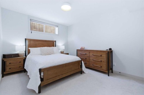3-5324 49 Avenue, Lacombe, AB - Indoor Photo Showing Bedroom