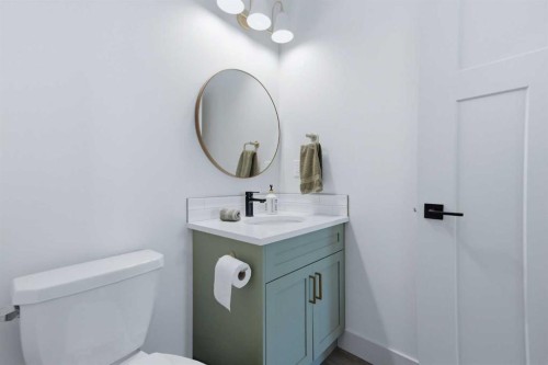 3-5324 49 Avenue, Lacombe, AB - Indoor Photo Showing Bathroom