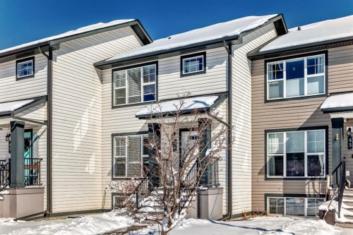 44 Hawthorn Place  Sylvan Lake, AB T4S 0R8