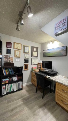 3-20A Sylvaire Close, Sylvan Lake, AB 