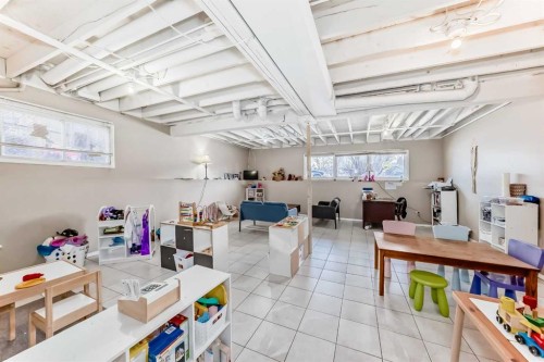 4105 53 Avenue, Innisfail, AB - Indoor Photo Showing Other Room