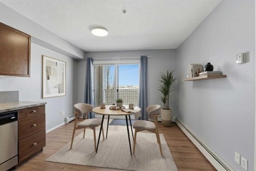 310-3 Broadway Rise, Sylvan Lake, AB - Indoor