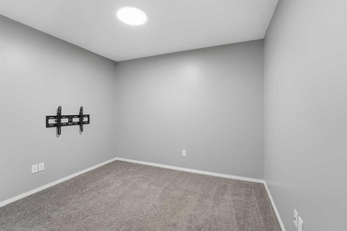 310-3 Broadway Rise, Sylvan Lake, AB - Indoor Photo Showing Other Room