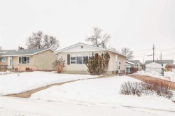 5718 40 Avenue  Stettler, AB T4K 1H6