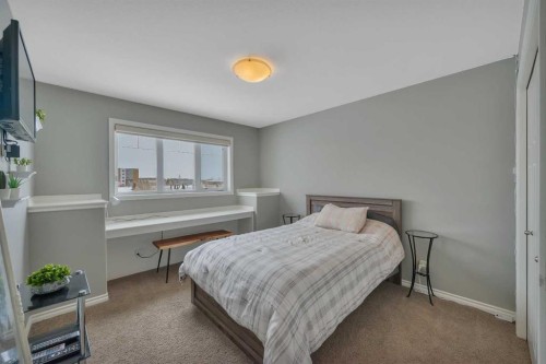 55 Carter Close, Red Deer, AB - Indoor Photo Showing Bedroom