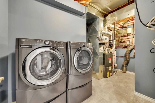 55 Carter Close, Red Deer, AB - Indoor Photo Showing Laundry Room