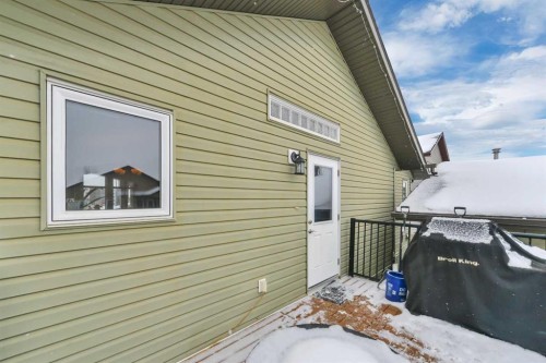 55 Carter Close, Red Deer, AB - Outdoor With Exterior