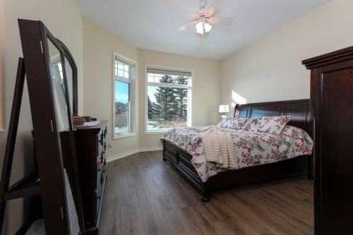 147 Alexander Crescent, Red Deer, AB - Indoor Photo Showing Bedroom