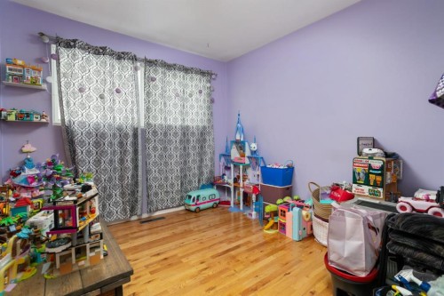 5402 52 Street, Bashaw, AB - Indoor