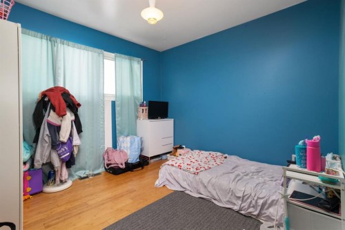 5402 52 Street, Bashaw, AB - Indoor Photo Showing Bedroom