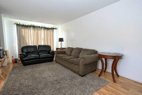 49 Overdown Drive, Red Deer, AB - Indoor Photo Showing Living Room