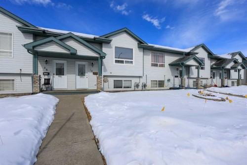 16 Durand Crescent, Red Deer, AB - Outdoor With Facade