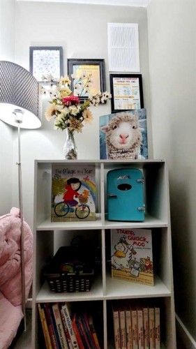 2 Westheights Drive, Didsbury, AB - Indoor Photo Showing Other Room