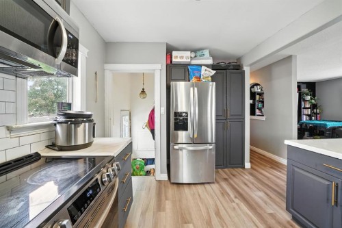 4910 53 Avenue, Rimbey, AB - Indoor Photo Showing Kitchen