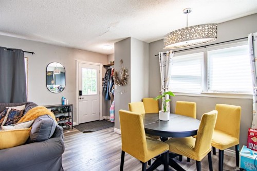 4910 53 Avenue, Rimbey, AB - Indoor Photo Showing Dining Room