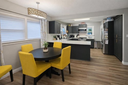 4910 53 Avenue, Rimbey, AB - Indoor Photo Showing Dining Room