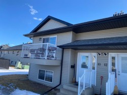10-5302 47 Street  Camrose, AB T4V 1K6