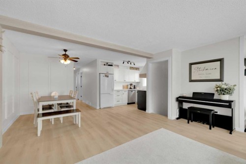 42 Valley Crescent, Lacombe, AB - Indoor