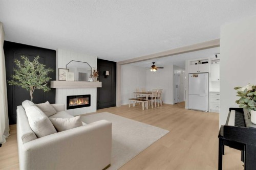 42 Valley Crescent  Lacombe, AB T4L 1R9