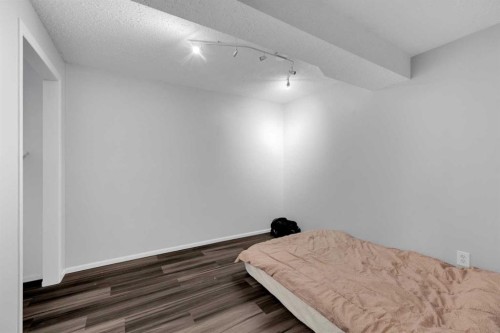 42 Valley Crescent, Lacombe, AB - Indoor