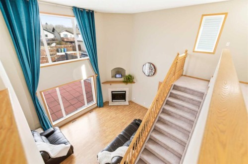 71 Kind Close, Red Deer, AB - Indoor Photo Showing Other Room