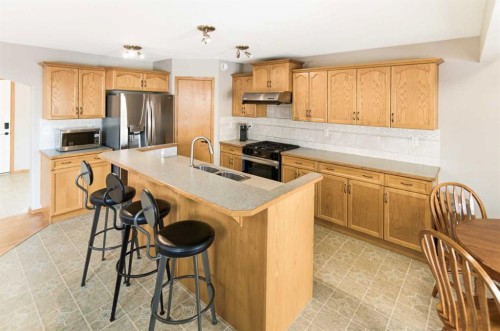 71 Kind Close, Red Deer, AB - Indoor Photo Showing Kitchen With Double Sink