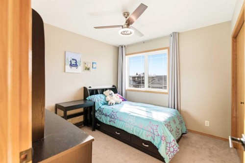 71 Kind Close, Red Deer, AB - Indoor Photo Showing Bedroom