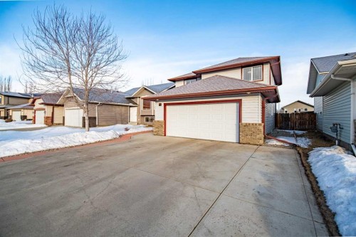 71 Kind Close, Red Deer, AB - Outdoor