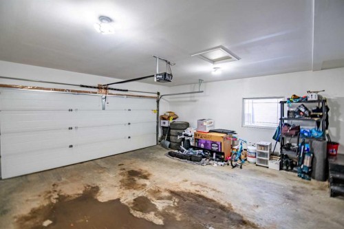 71 Kind Close, Red Deer, AB - Indoor Photo Showing Garage