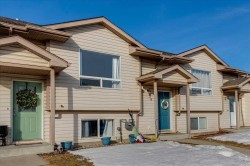 30 Kenny Close  Red Deer, AB T4P 4C3