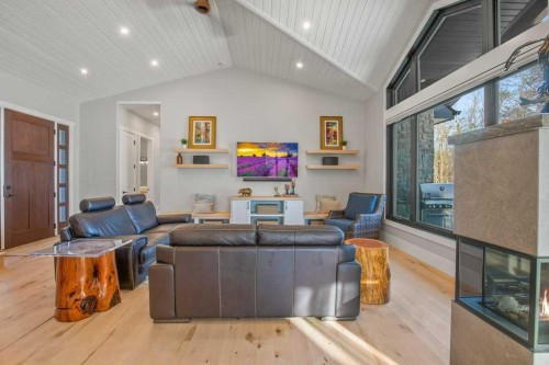 371 Last Chance Way, Norglenwold, AB - Indoor