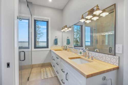 371 Last Chance Way, Norglenwold, AB - Indoor Photo Showing Bathroom