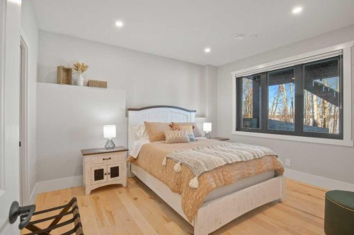 371 Last Chance Way, Norglenwold, AB - Indoor Photo Showing Bedroom