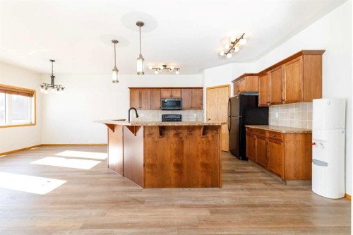 6010 Orr Drive, Red Deer, AB - Indoor Photo Showing Kitchen