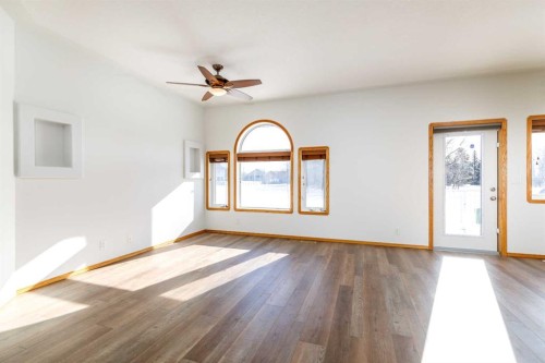 6010 Orr Drive, Red Deer, AB - Indoor Photo Showing Other Room