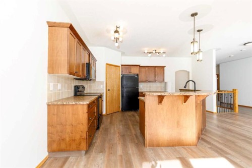 6010 Orr Drive, Red Deer, AB - Indoor Photo Showing Kitchen