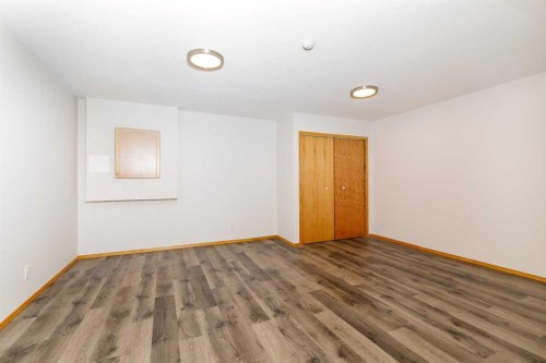 6010 Orr Drive, Red Deer, AB - Indoor Photo Showing Other Room