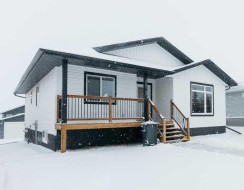 4812 55 Avenue  Bentley, AB T0C 0E2