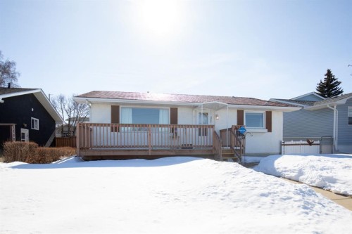 4807 45 Street  Innisfail, AB T4G 1M8
