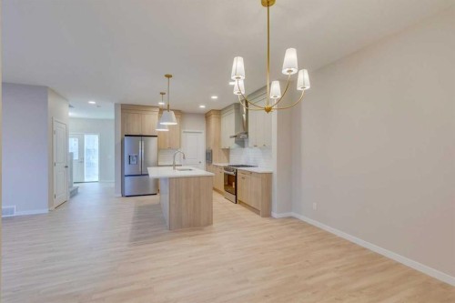 82 Alpine Common Sw, Calgary, AB - Indoor Photo Showing Kitchen