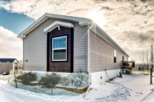 131-15 Mackenzie Ranch Way, Lacombe, AB 