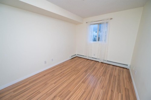 233-56 Carroll Crescent, Red Deer, AB - Indoor Photo Showing Other Room