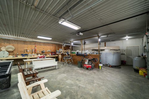 45217 Range Road 202, Rural Camrose County, AB - Indoor Photo Showing Garage
