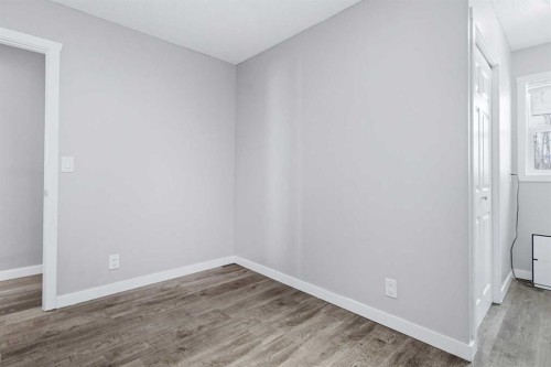 69 Willow Springs Crescent, Sylvan Lake, AB - Indoor Photo Showing Other Room