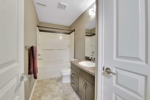 74 Van Slyke Way, Red Deer, AB - Indoor Photo Showing Bathroom