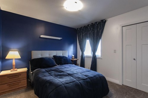 178 Truant Crescent, Red Deer, AB - Indoor Photo Showing Bedroom