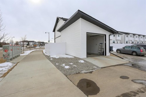 E-2 Evergreen Way, Red Deer, AB - Outdoor