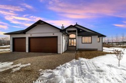 121-2310 Twp Rd 370 Rural Red Deer County, AB T4G 0N4