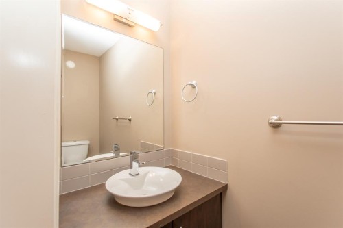 1104-30 Carleton Avenue, Red Deer, AB - Indoor Photo Showing Bathroom